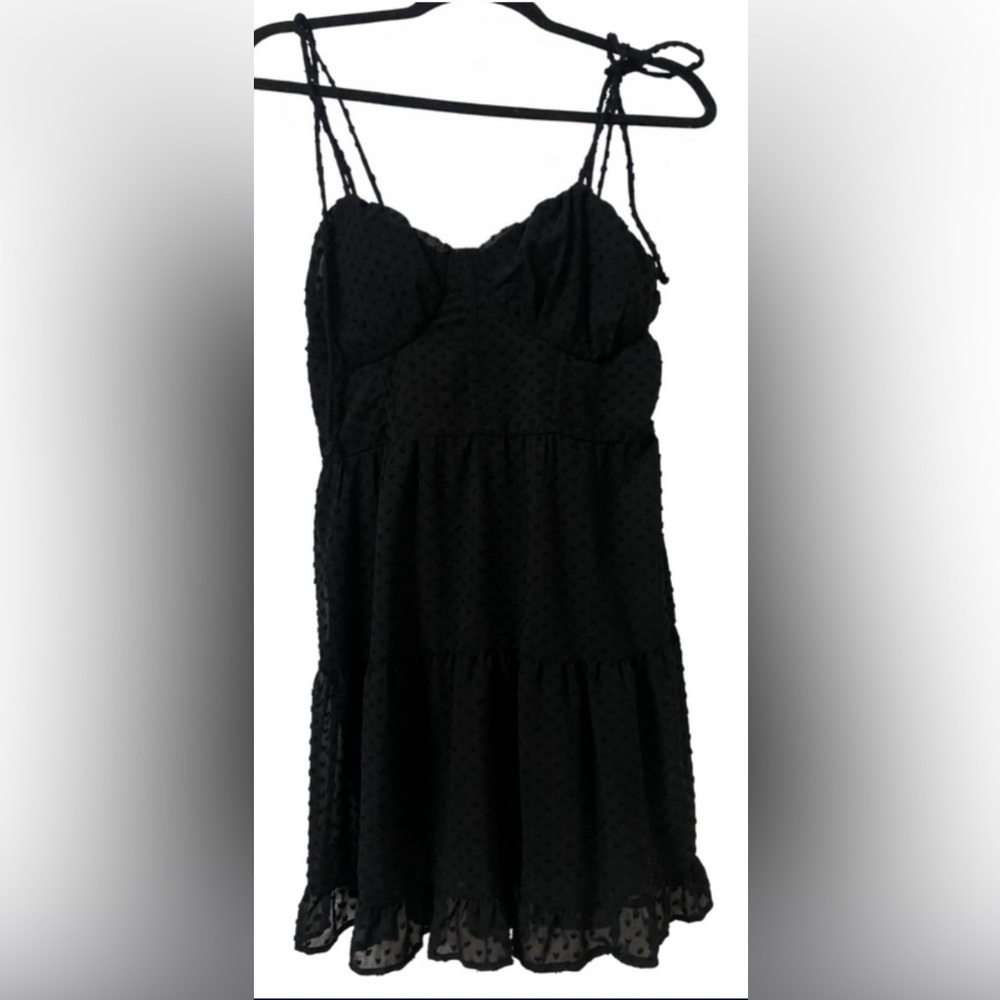 Black Sleeveless Dress